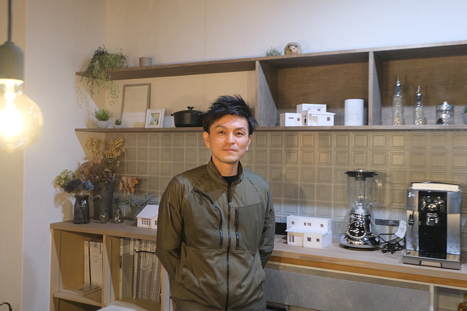 写真：工事部長　遠藤拓海